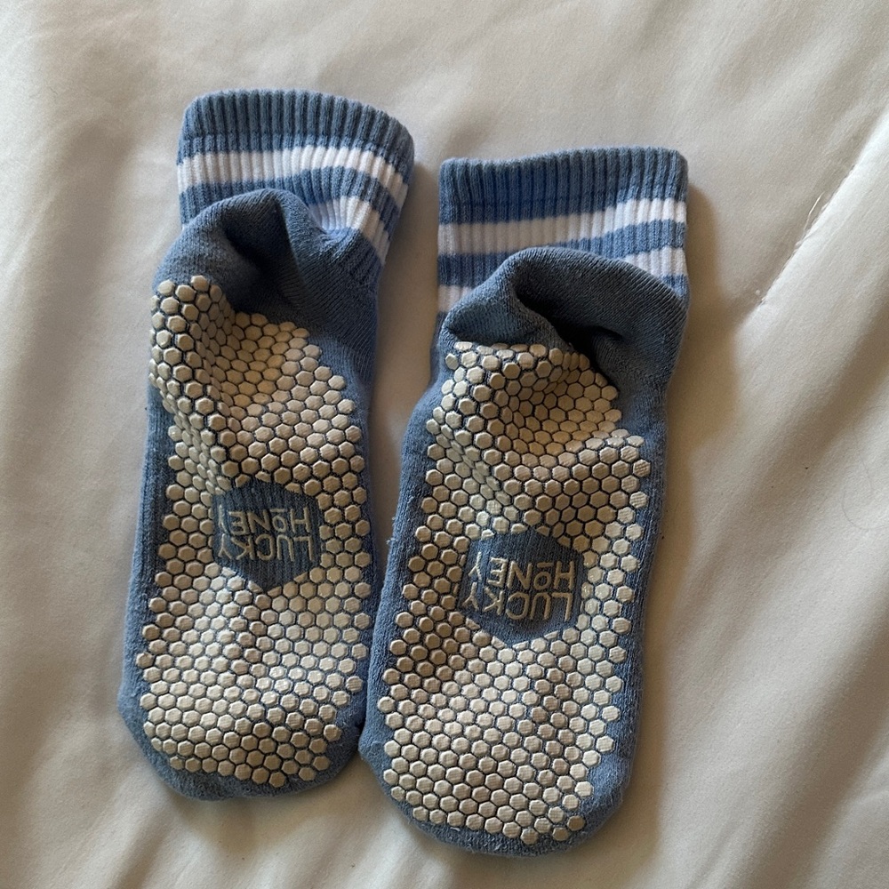 Lucky honey Pilates socks- blue short